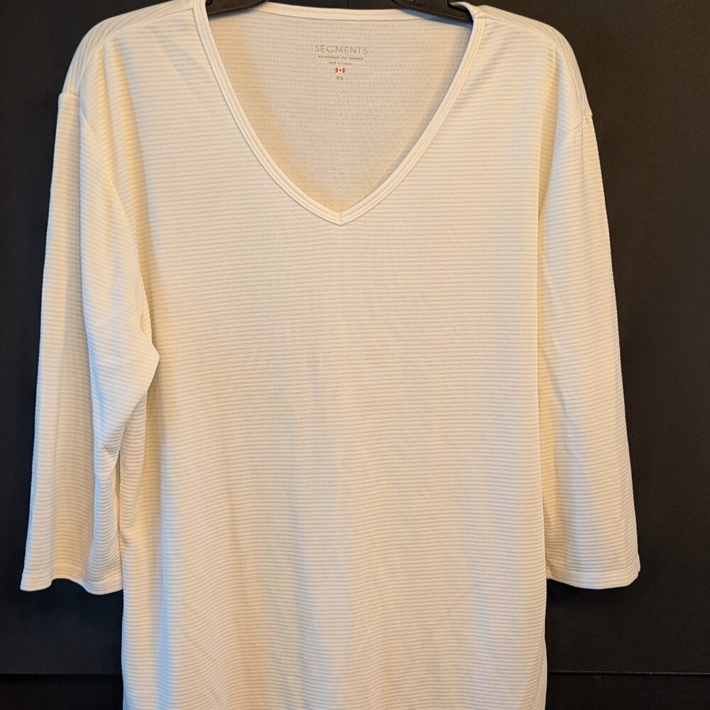 Segments Essential VNeck 3/4 Sleeve Blouse, XL